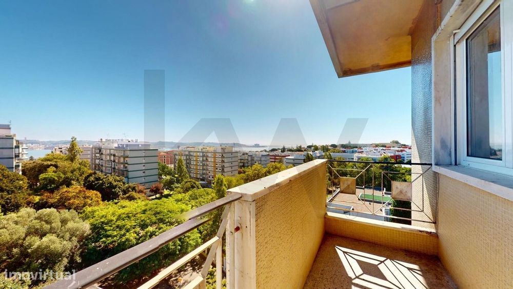 T3 Remodelado | 106 m2 | Último Piso | 3 Varandas | Vista Rio e Mar |