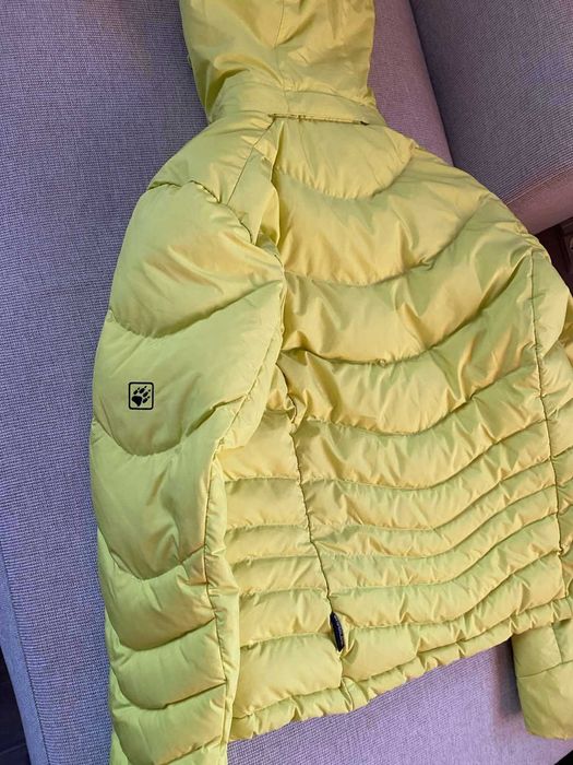 Курточка жіноча весна Jack Wolfskin, розмір 36/38