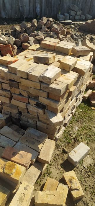 Цегла вогнетривка 30гр/шт цегла червона 5гр/шт