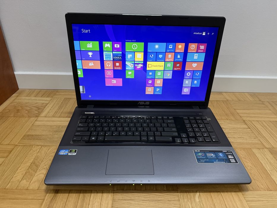 ASUS R900V Notebook PC 18,4" działa na baterii