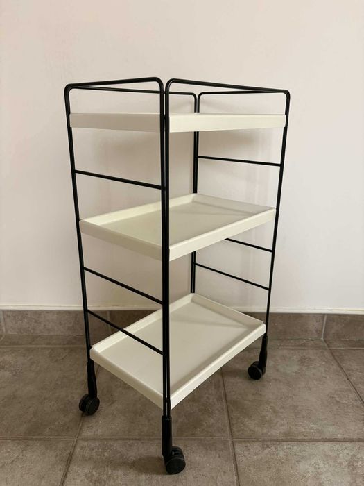 Biała półka na kółkach – 72,5 × 38 cm – bardzo dobry stan