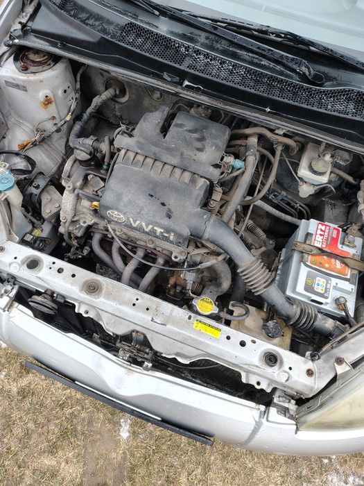 Toyota Yaris 1.0 Sprawna 4drzwi