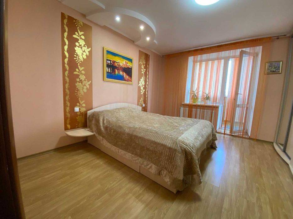 Продам 2 к квартиру на Поділлі 2342