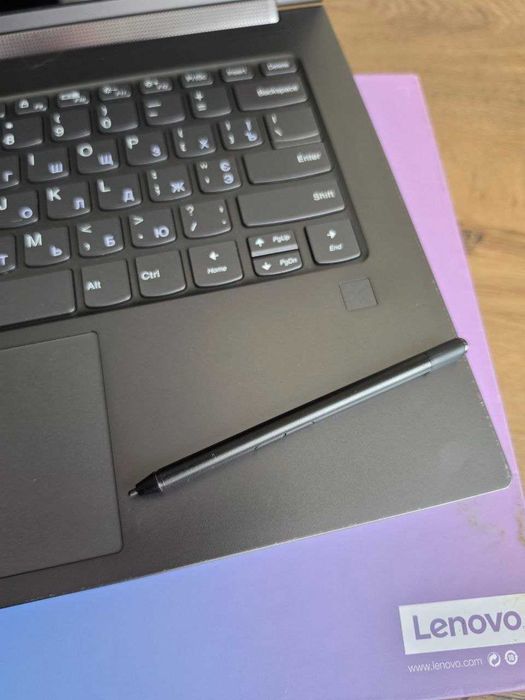 Ноутбук Lenovo Yoga C930-13IKB Glass