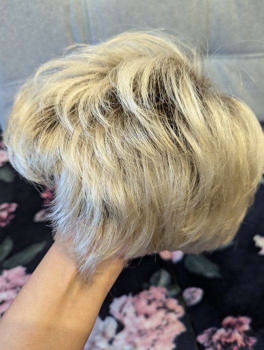 Topper tupet blond chłodny z ciemnym odrostem