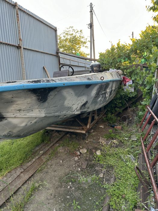 Продам лодку Крым
