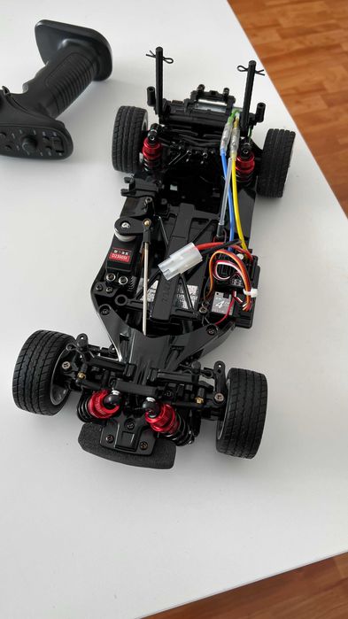 Tamiya M-06 RR Escala 1:10 — VW Beetle Preto (R/C)