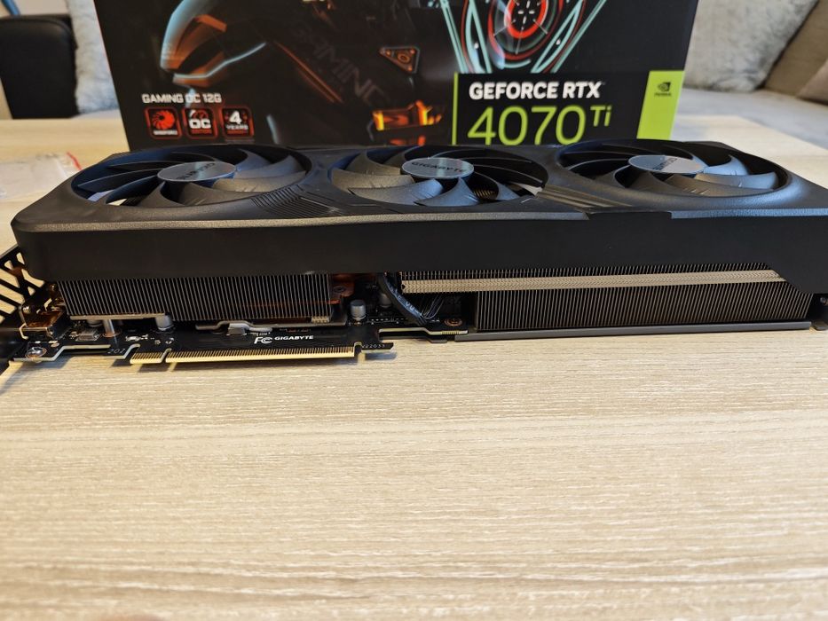 GeForce RTX™ 4070 Ti GAMING OC 12G