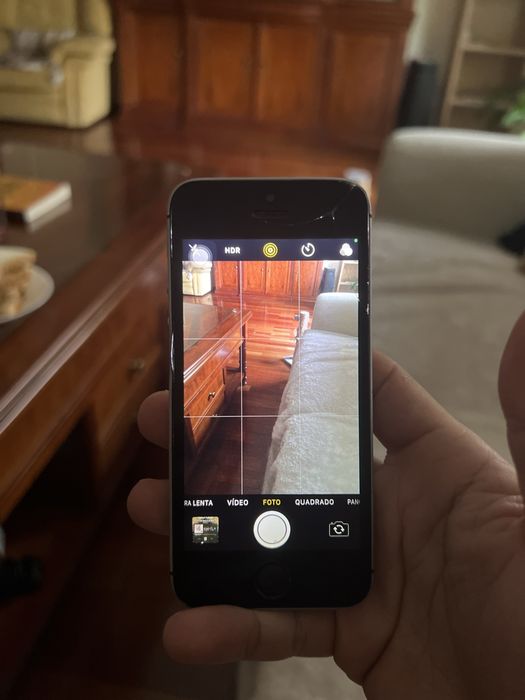 IPHONE SE - usado