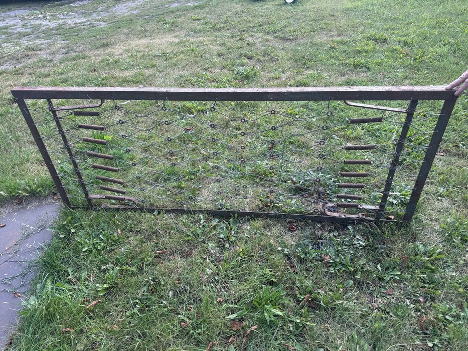 Łóżko polowe metalowe