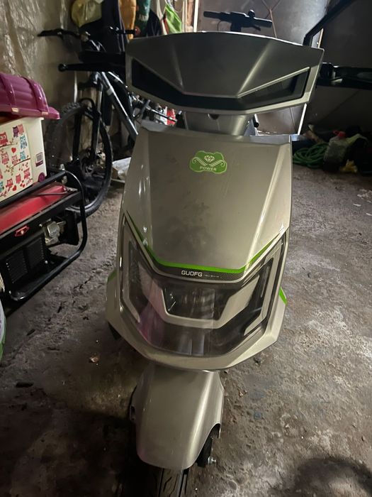 Електро скутер  майже новий