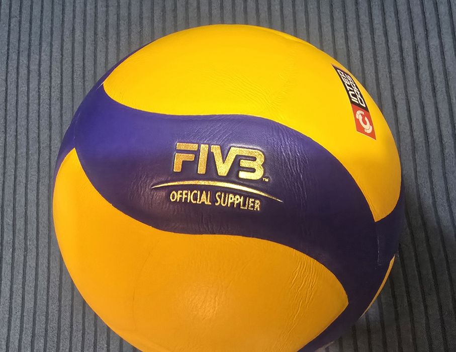 Piłka do siatkówki Mikasa Wilfredo Leon