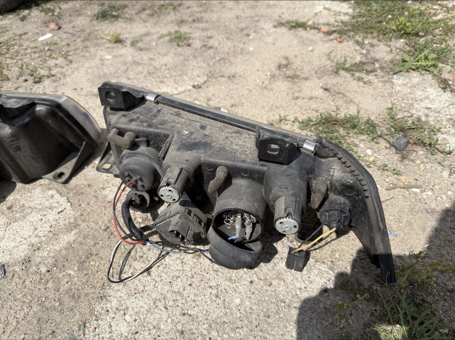 Bmw e36 lampy przednie gruz kazde nadwozie