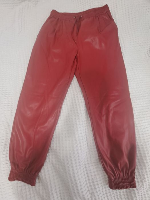 Spodnie damskie Zara,joggery z eco skory