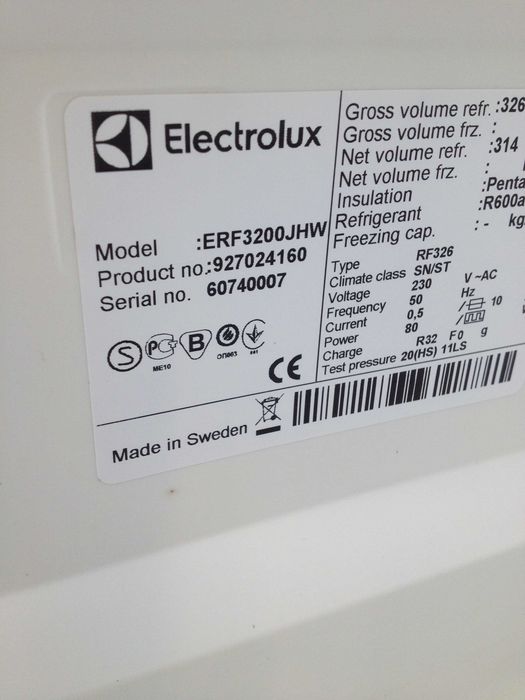 chłodziarka Electrolux ERF3200 JH W