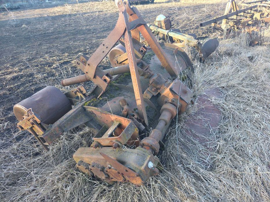 Продаю фриза на трактор