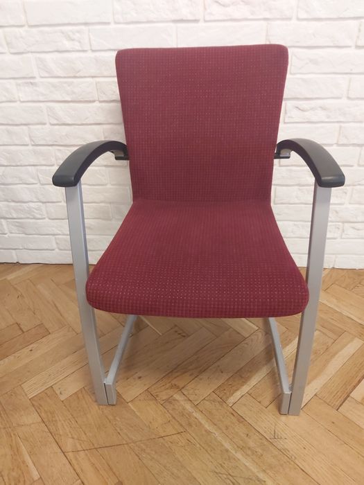 krzesło konferencyjne Kinnarps