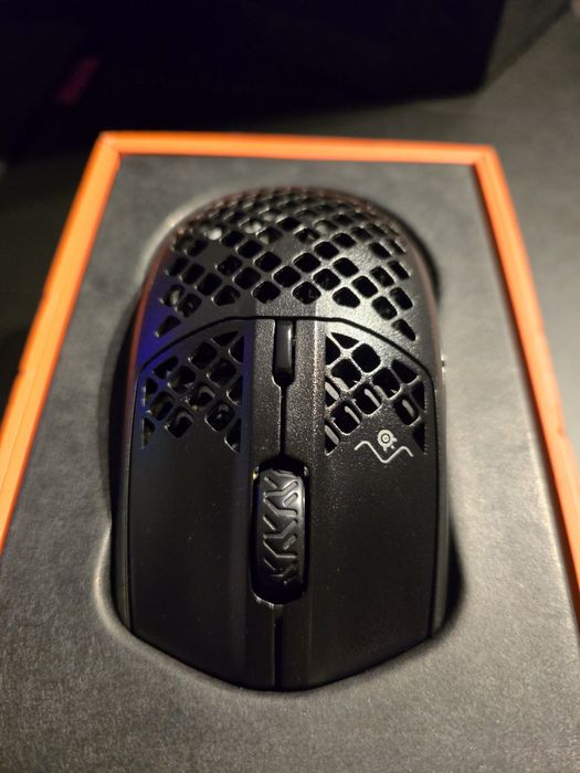 Sprzedam myszkę SteelSeries Aerox 3 Wireless (2022) – Onyx Black.