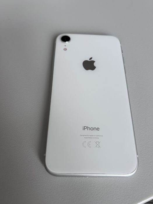 iPhone XR 64 GB.