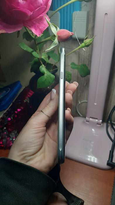 Samsung Galaxy J7 смартфон, телефон