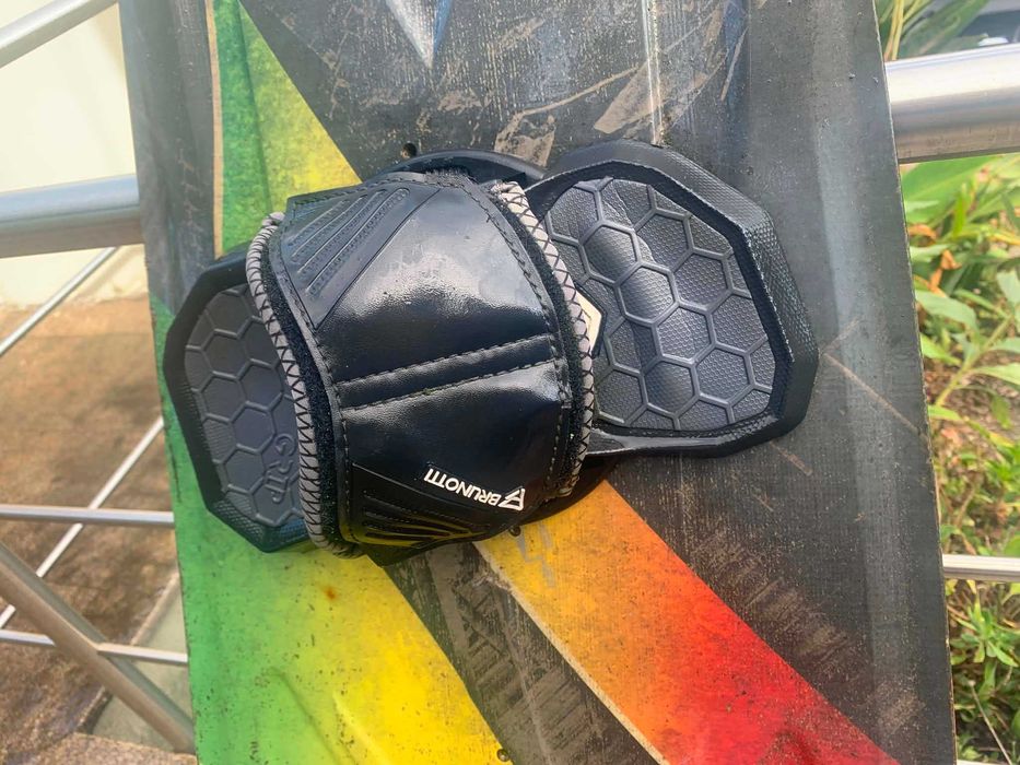Set Kitesurf Naish Dash 12m + Fusion Bar + Prancha DUB+ Arnês Prolimit