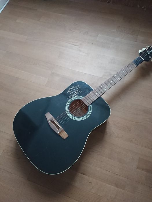 Гітара з чохлом, ще одна є в моїх оголошеннях