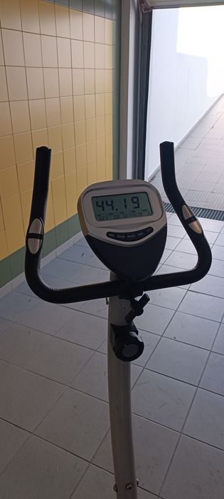 Bicicleta estática magnética