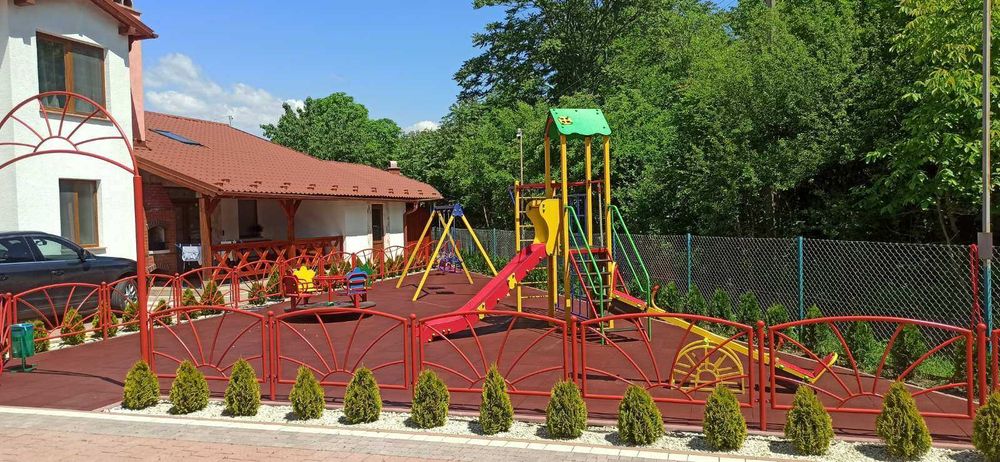 Частина будинку, ел/ен без вимкнень , своє закрите подвір"я