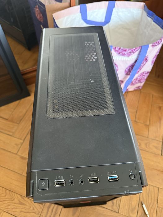Caixa de Desktop com Led e ventoinhas