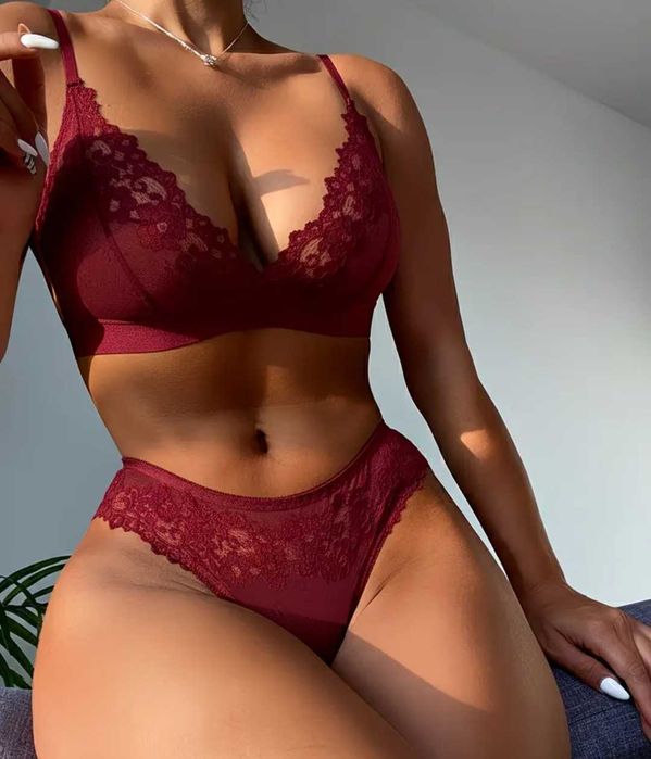 Biustonosz+majtki komplecie L