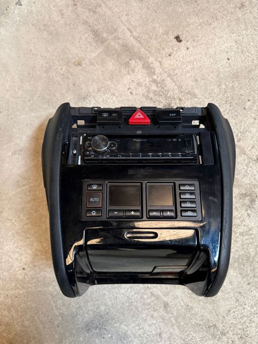 Consolas centrais Audi A3 8L, VW Golf IV, Audi A4 B6 e B7