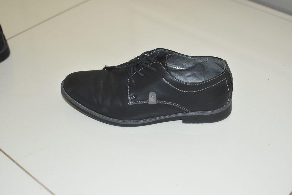 Buty  eleganckie 39