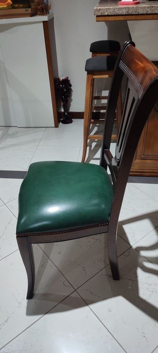 Mesa com 6 cadeiras