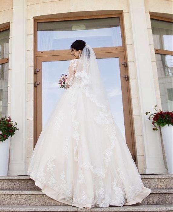 Продам весільну сукню від італійського бренду Lusano Bridal
