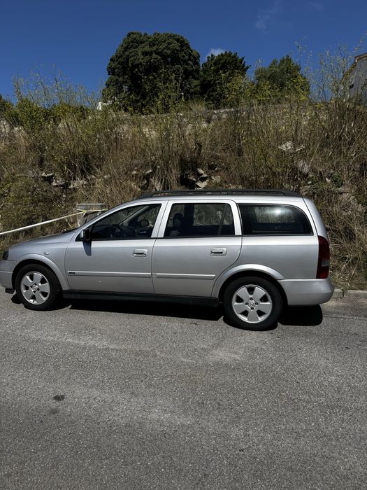 Astra 2004 caravan