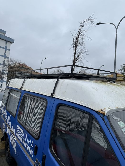 Ford transit Vendo grelha de tejadilho ,escada e bola de reboque