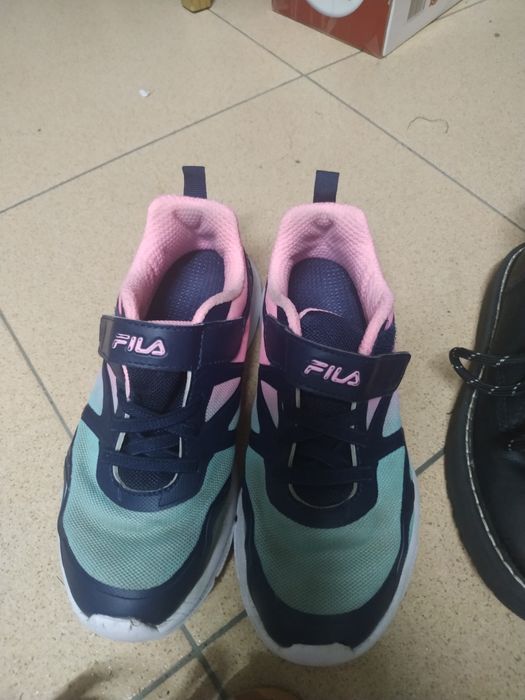 Conjunto de calçado para criança