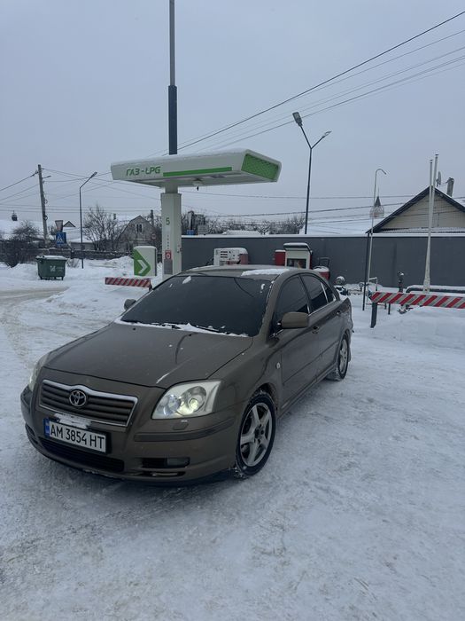 Продаю свою машину