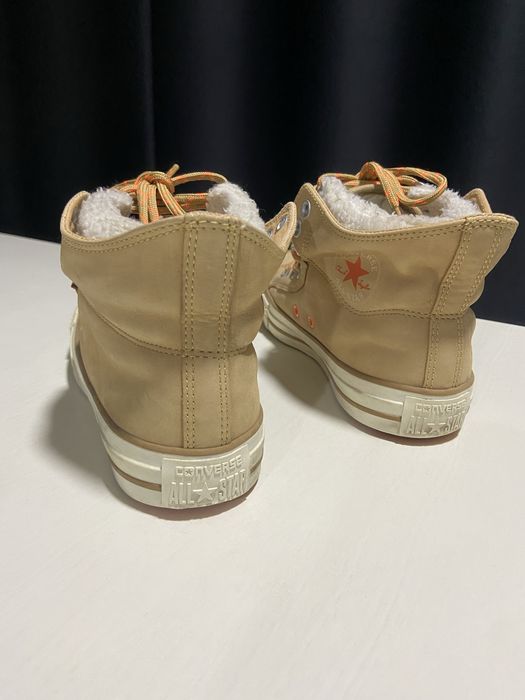 Sapatilha bota marca Converse All Stat modelo exclusivo