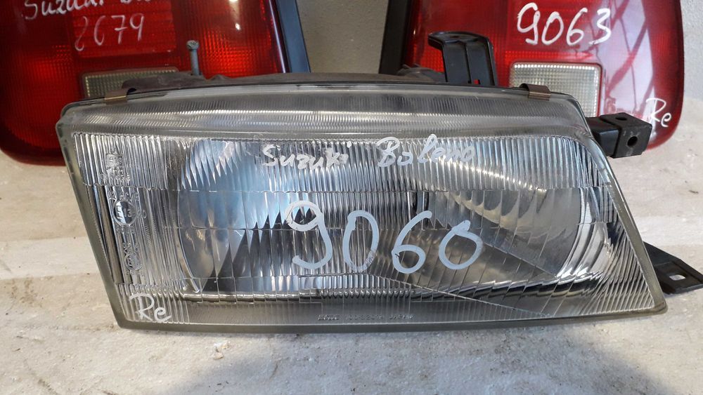 Farol Direito e Farolim SUZUKI BALENO