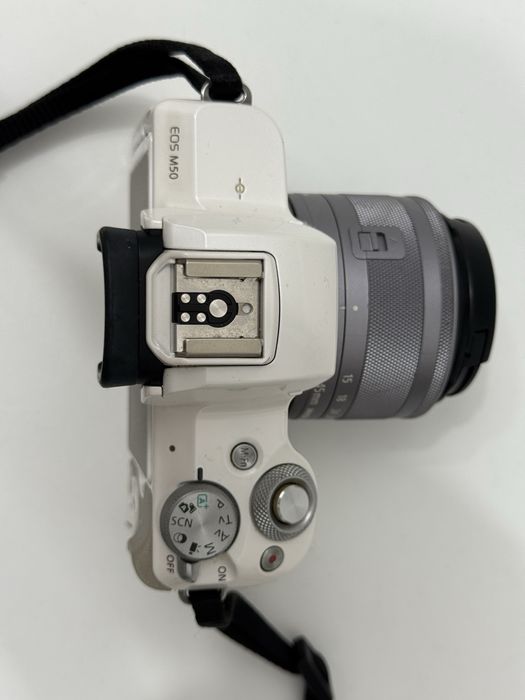 Canon Eos M50 EF-M 15-45mm