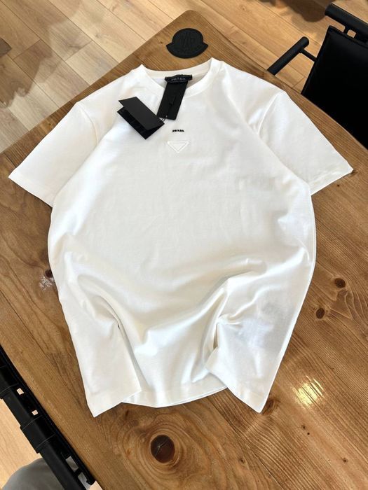 PRADA футболка с маленькой эмблемой черная белая унисекс мужская
