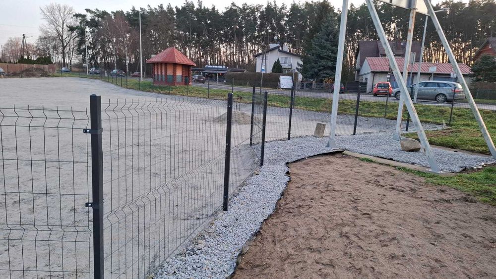 Działka  utwardzona pod wynajem.