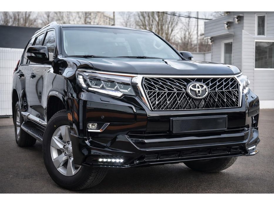 Toyota Land Cruiser Prado 150 2009-2023 Накладка на передній бампер TR