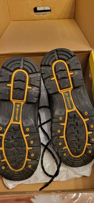 Botas Dunlop com biqueira de aço