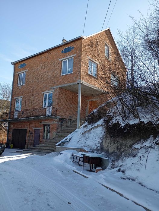 Продається будинок 7 км від Львова