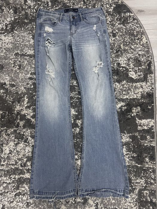 Джинси кльош Hollister (Low Rise Flare) W27 рвані