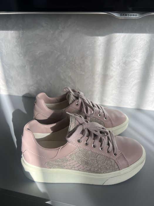 Кеди кросівки оригінал Guess 37,5 38 нові