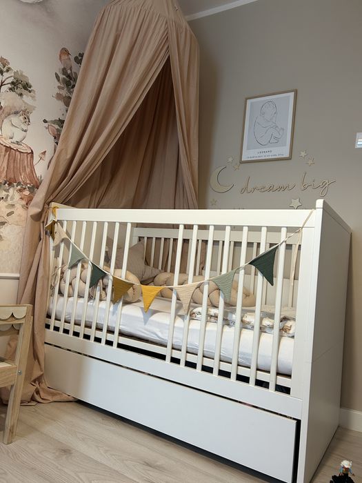 Łóżeczko drewniane