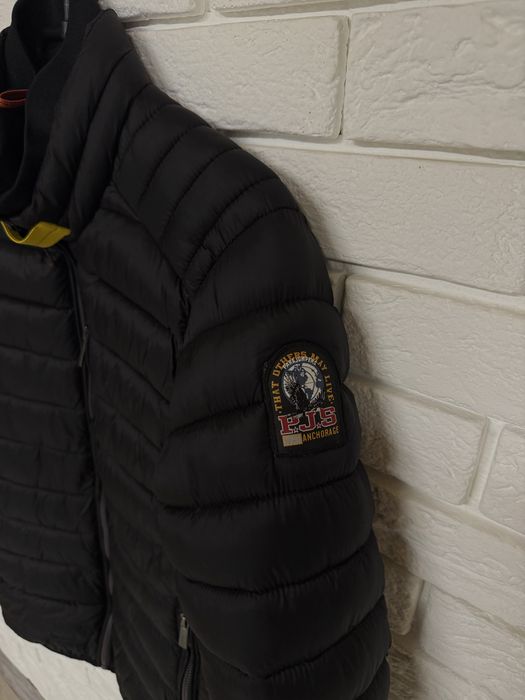 Parajumpers пуховик S розміру у чкдовому стані 1:1